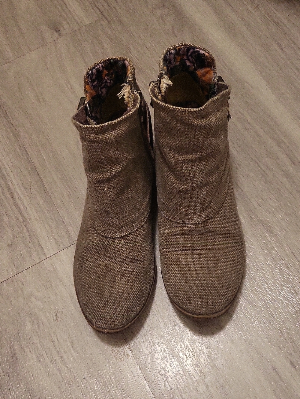 Stylish Tan Ankle Boots